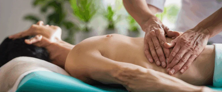 Ateliers de shiatsu adaptés : bien-être sur-mesure pour séniors et personnes à mobilité réduite